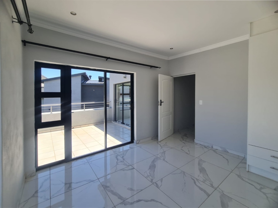 To Let 4 Bedroom Property for Rent in Melodie North West